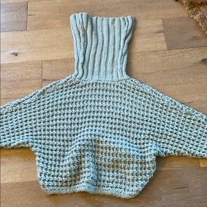 Cropped blue turtle neck sweater